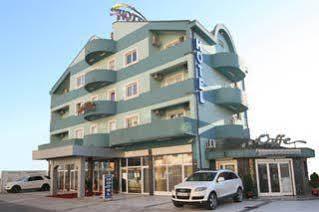 Hotel Kosta'S พอดโกริกา ภายนอก รูปภาพ