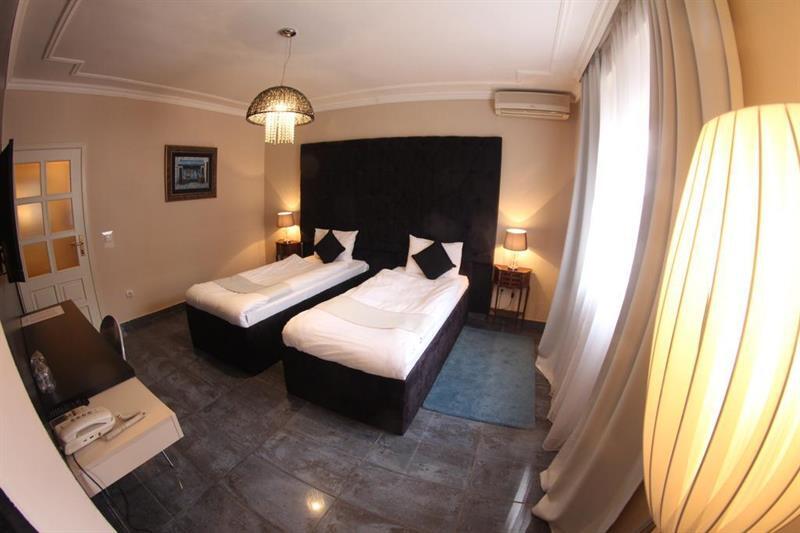 Hotel Kosta'S พอดโกริกา ภายนอก รูปภาพ